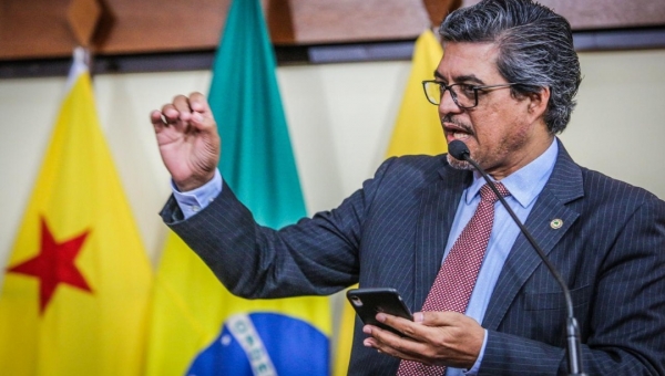 Edvaldo diz que Aleac concede todas as condições a Gladson para convocação dos novos militares